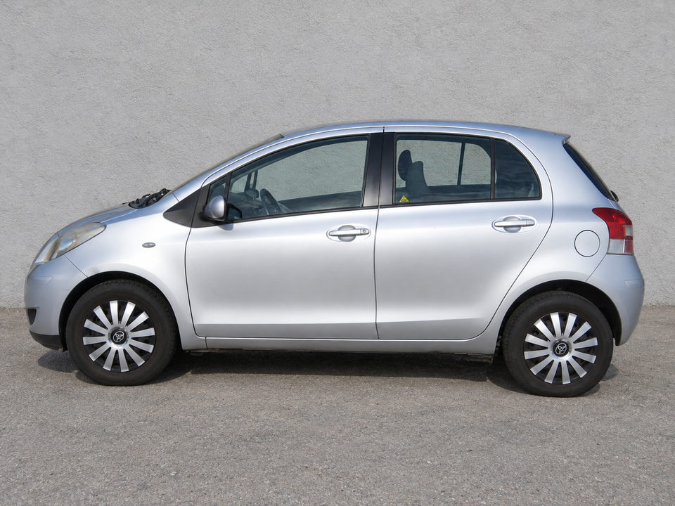 Toyota Yaris 1,0 T1 5d