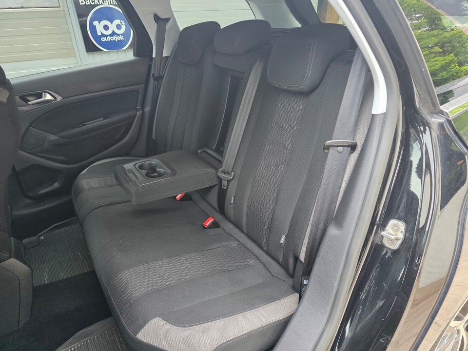 Peugeot 308 1,6 BlueHDi 120 Active SW EAT6 5d