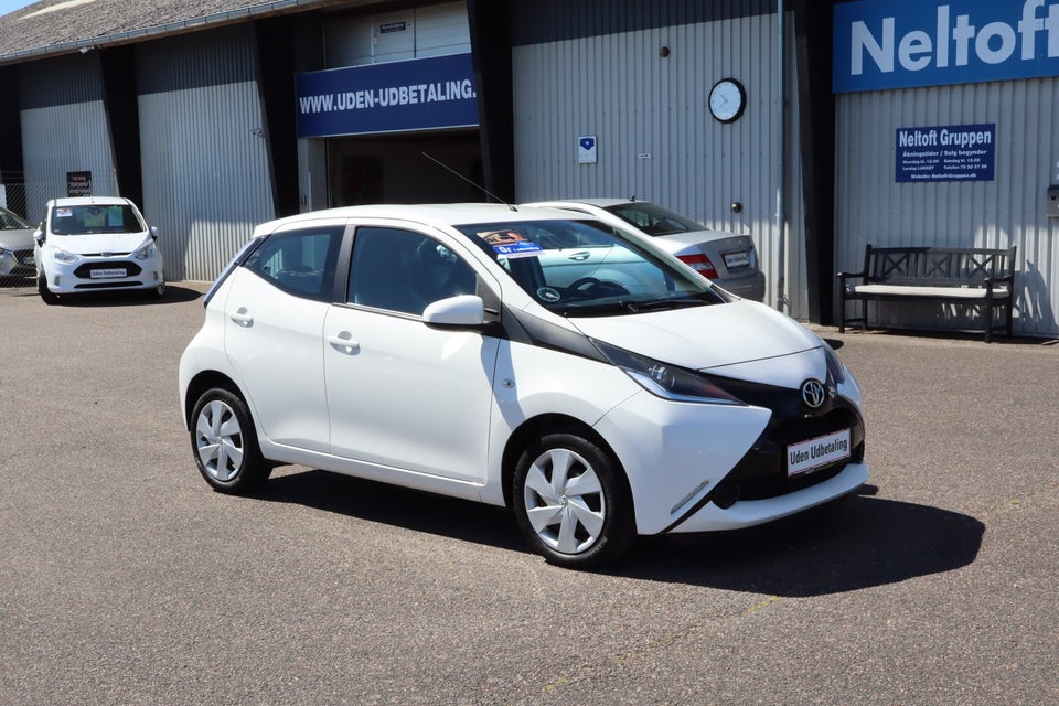 Toyota Aygo 1,0 VVT-i x-clusiv 5d