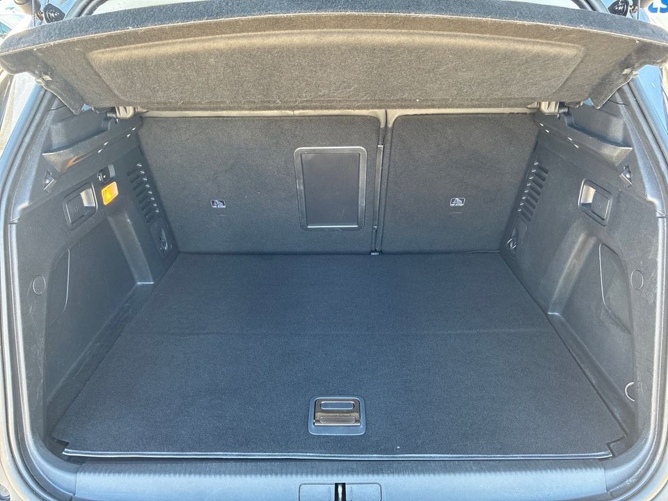 Peugeot 3008 1,6 Hybrid Allure Pack EAT8 5d