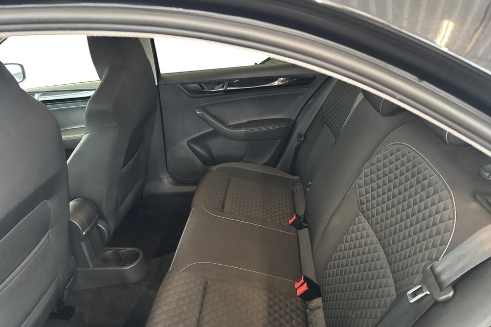 Skoda Rapid 1,0 TSi 110 ICE 5d