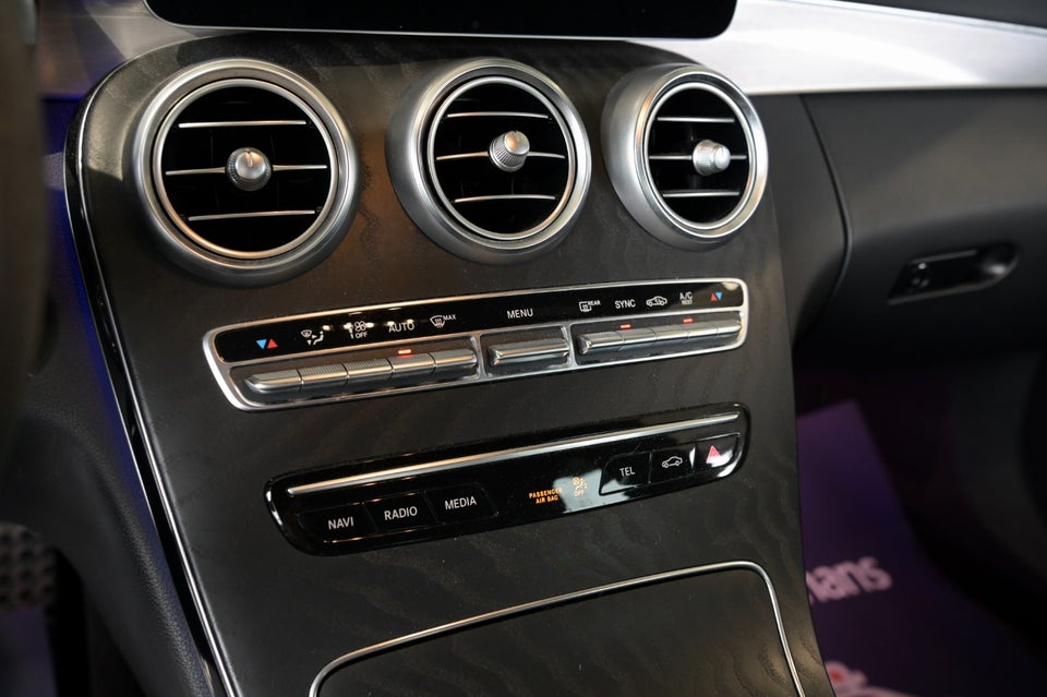 Mercedes C220 d 2,0 AMG Line Night Edition stc. aut. 5d