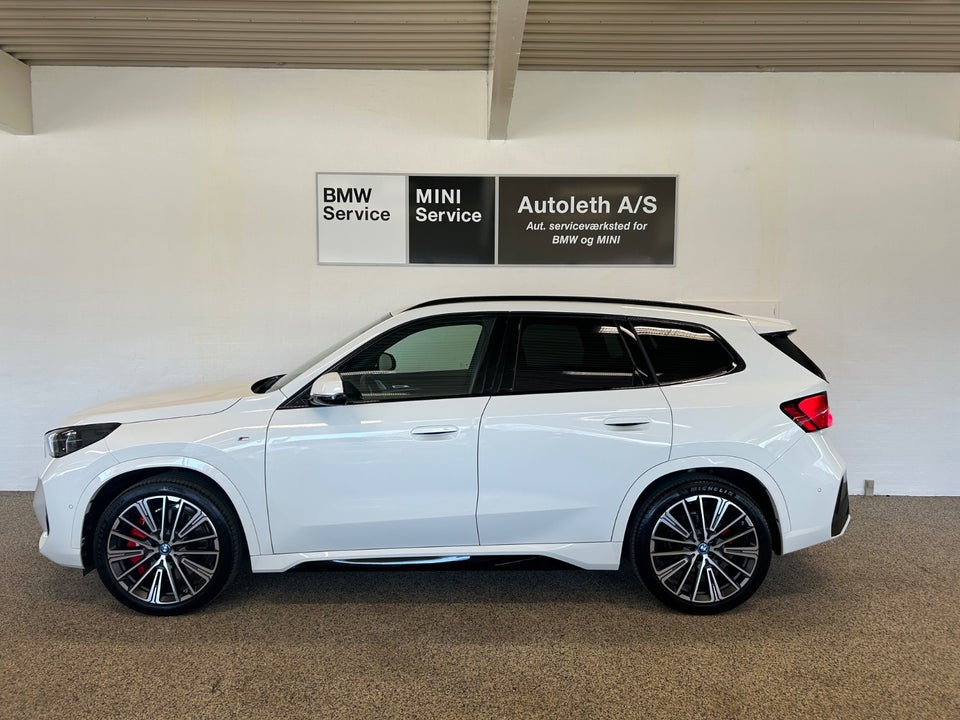 BMW iX1 xDrive30 Fully Charged M-Sport 5d