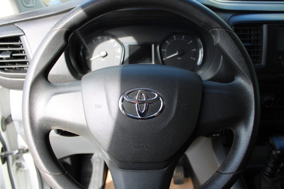 Toyota ProAce Verso 1,5 D 120 Long Combi 9prs 5d