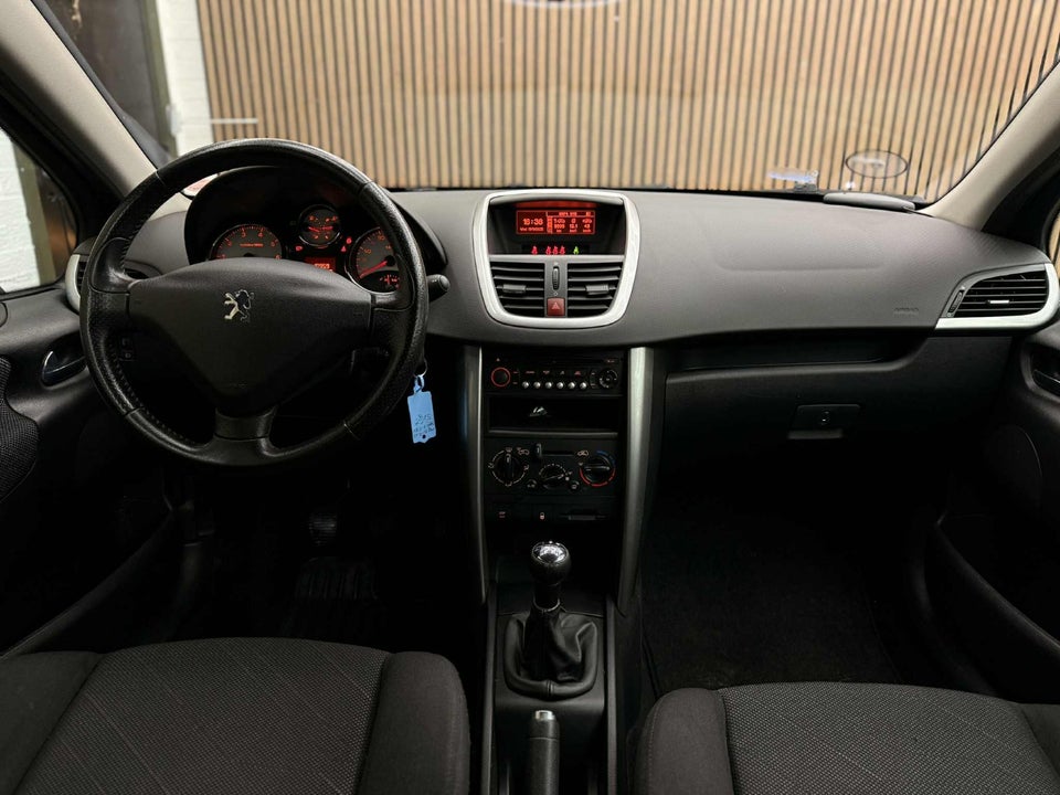 Peugeot 207 1,6  5d