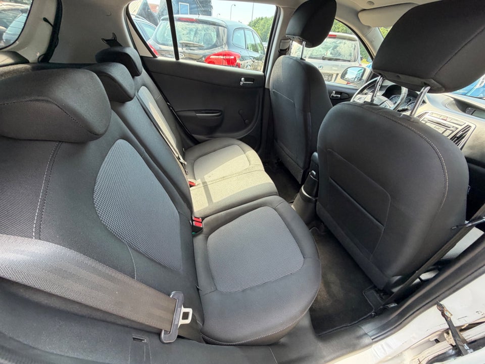 Hyundai i20 1,25 Classic XTR 5d