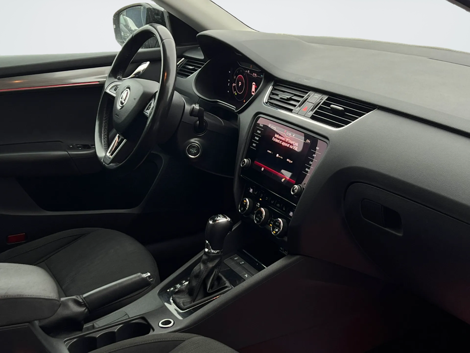 Skoda Octavia 2,0 TDi 150 Ambition Combi DSG 5d