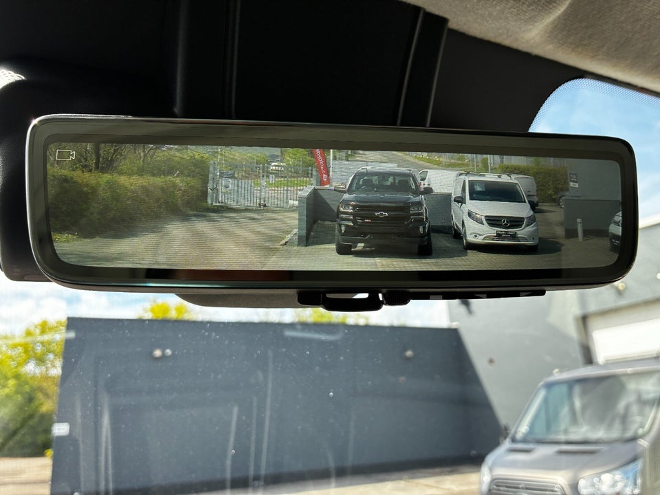 Peugeot Boxer 335 2,2 BlueHDi 180 L2H2 Premium EAT8
