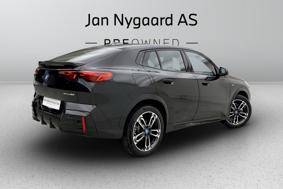 BMW iX2 eDrive20 M-Sport 5d