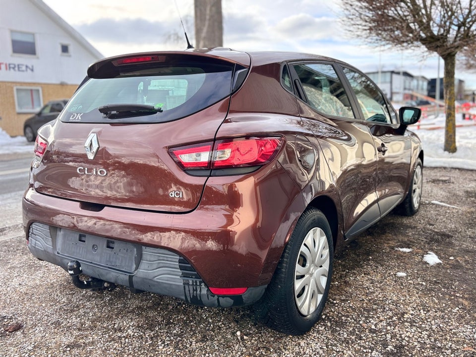 Renault Clio IV 1,5 dCi 75 Expression 5d