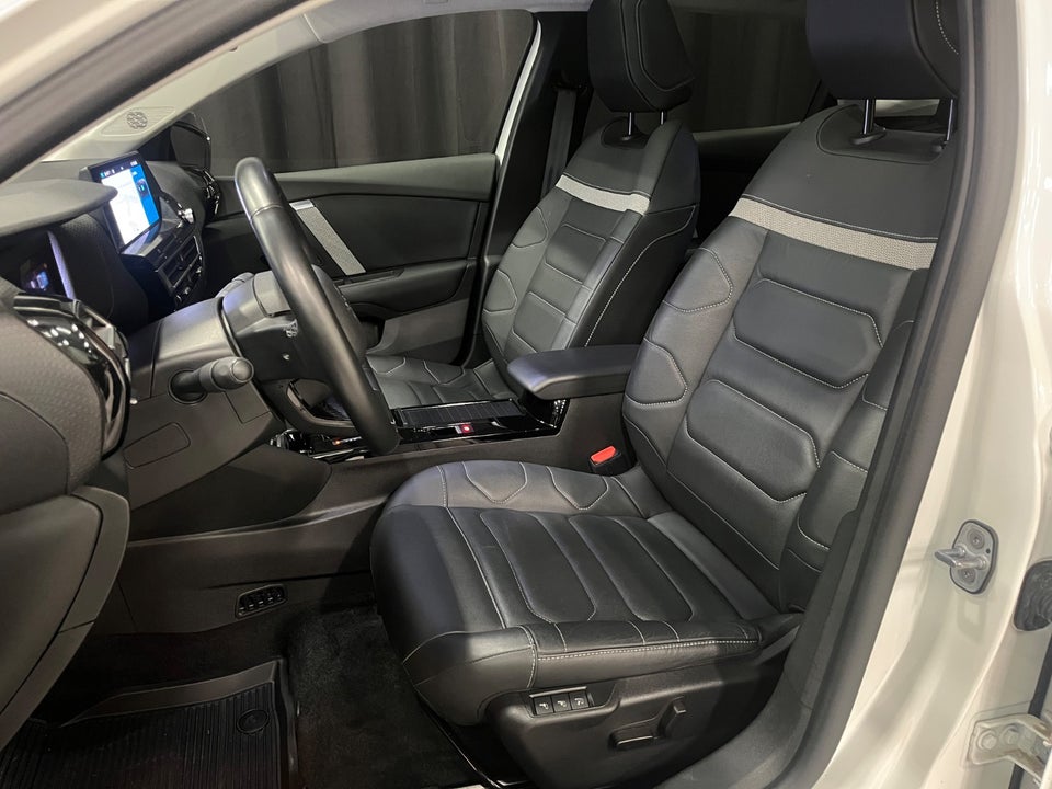 Citroën ë-C4 X 50 Palais Sky 4d