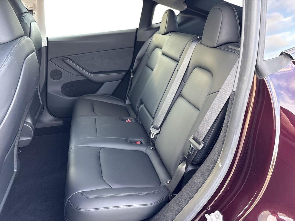 Tesla Model Y Long Range AWD 5d