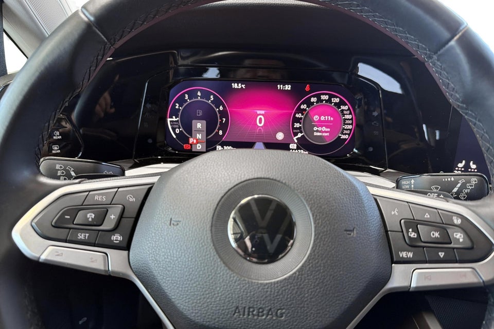 VW Golf VIII 1,5 eTSi 130 Life Variant DSG 5d