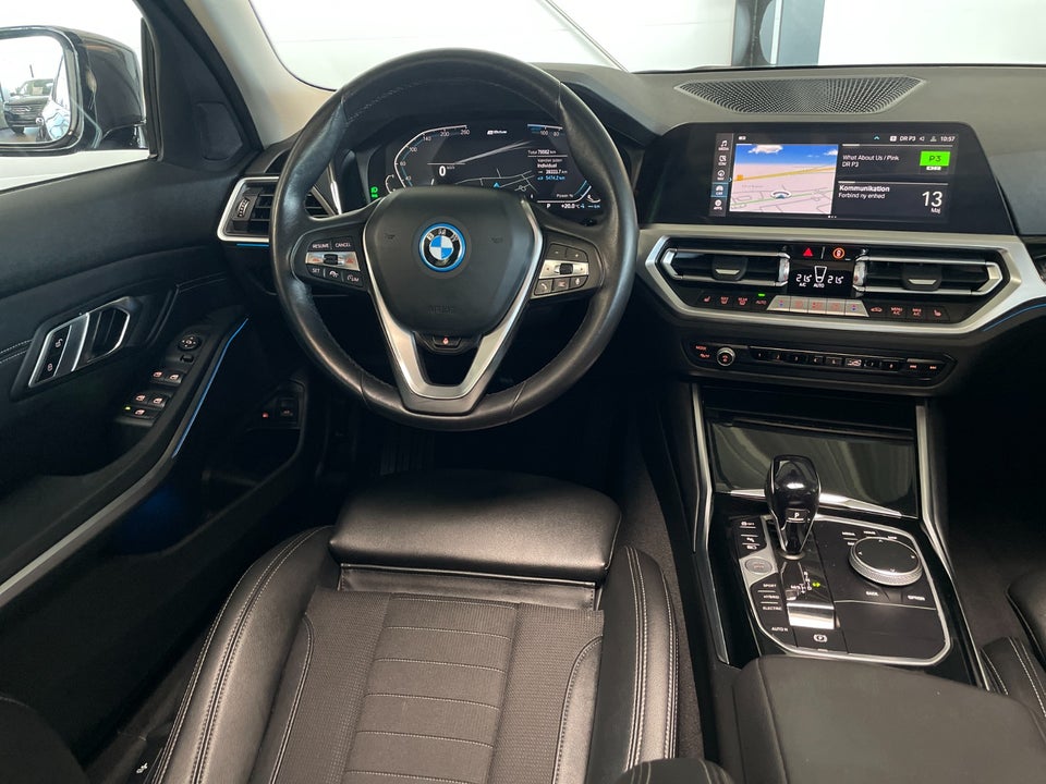 BMW 330e 2,0 Touring Sport Line aut. 5d