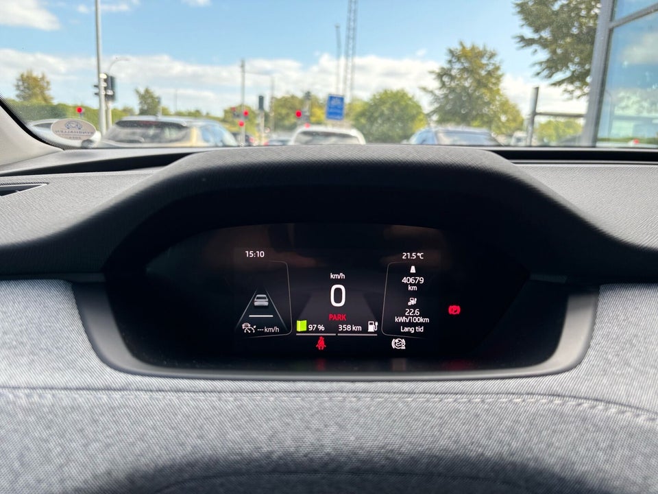 Skoda Enyaq 60 iV Plus 5d
