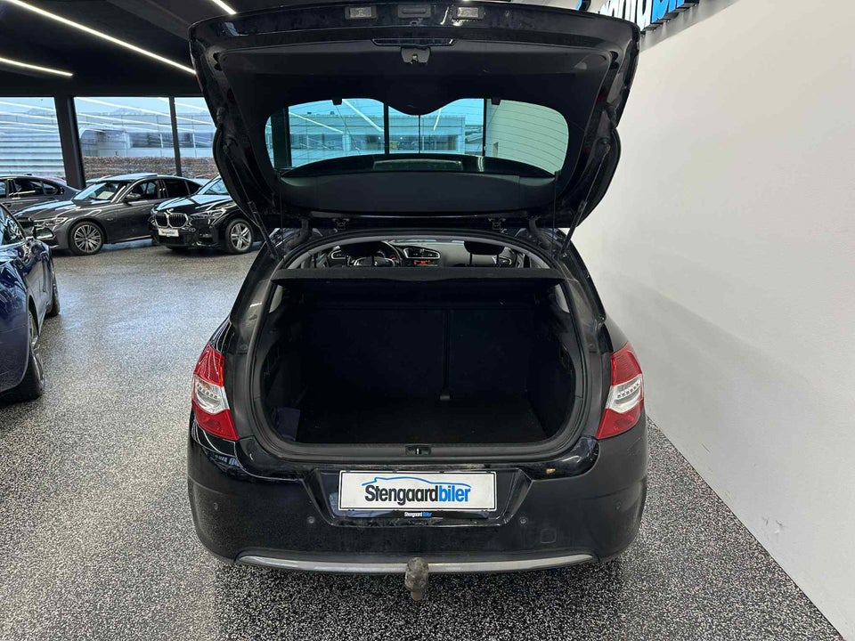 Citroën C4 1,6 HDi 90 Attraction 5d