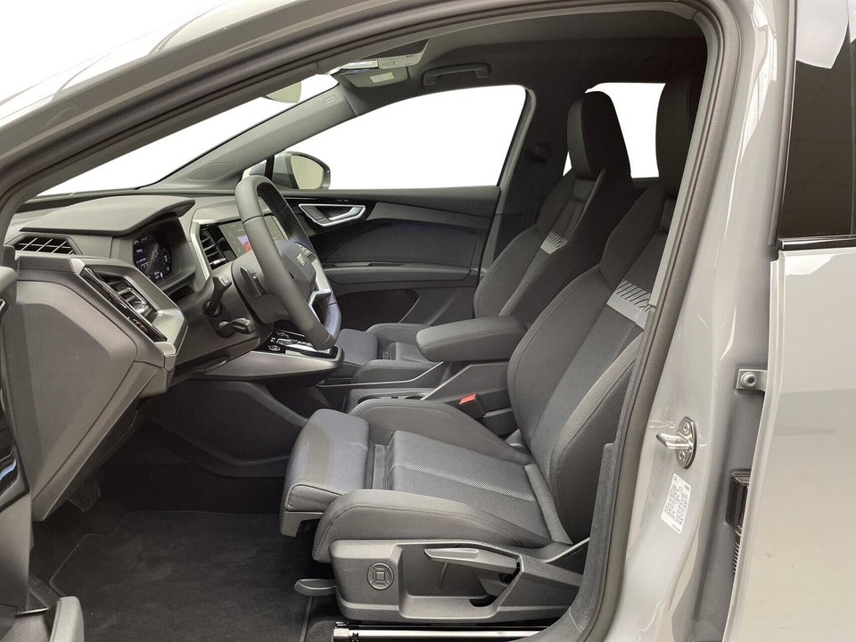 Audi Q4 e-tron 45 Progress quattro 5d