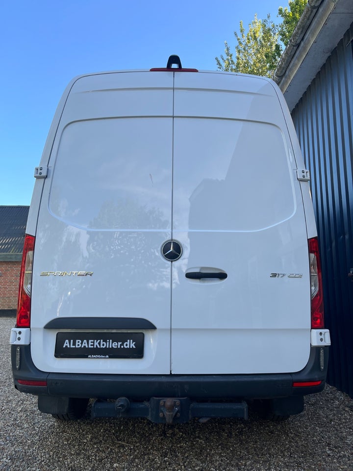 Mercedes Sprinter 317 2,0 CDi A2 Kassevogn aut. RWD