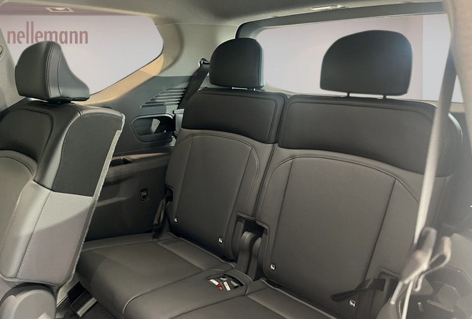 Kia EV9 76 Standard Range Upgrade RWD 7prs 5d