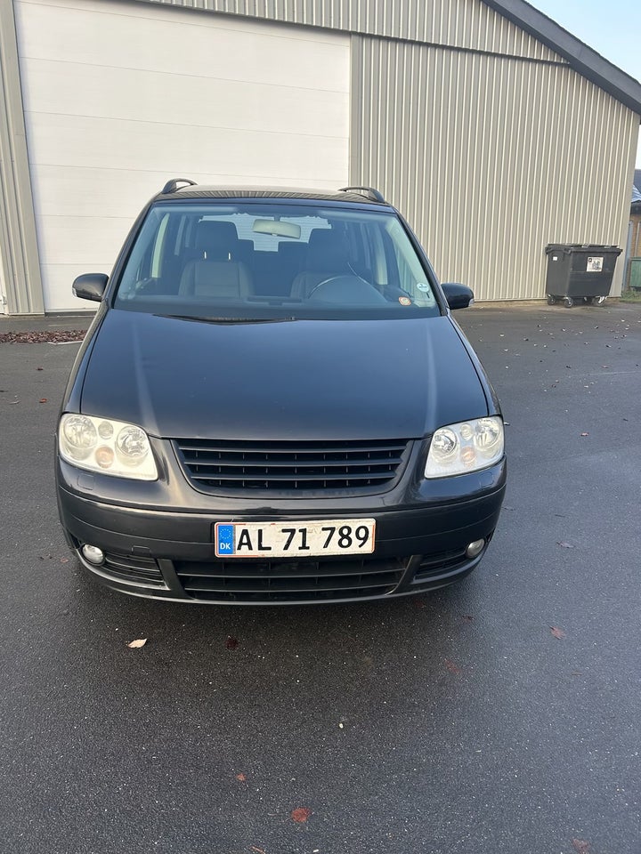 VW Touran 2,0 TDi 140 Trendline 7prs 5d