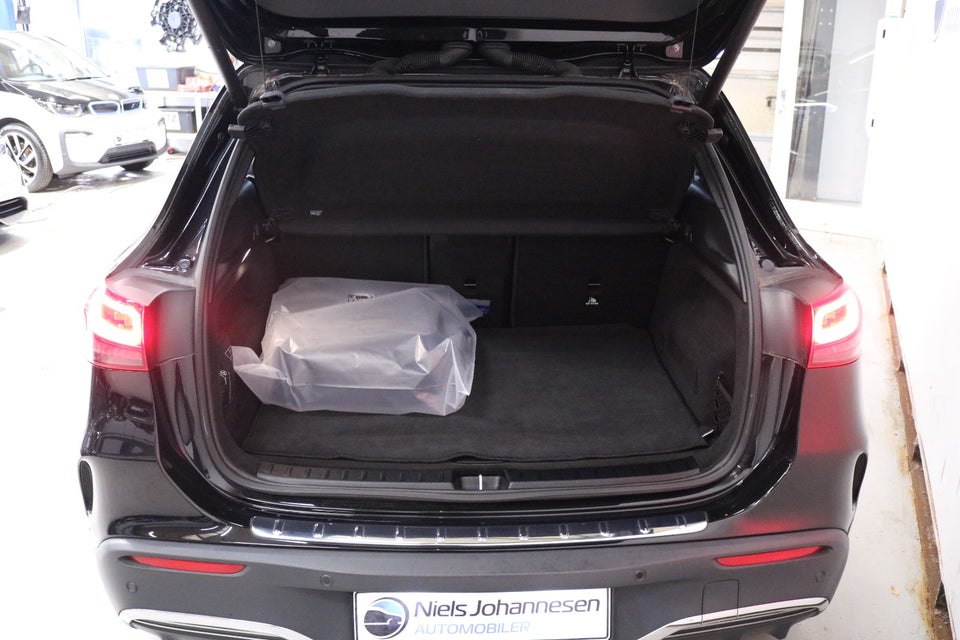 Mercedes EQA250 AMG Line 5d