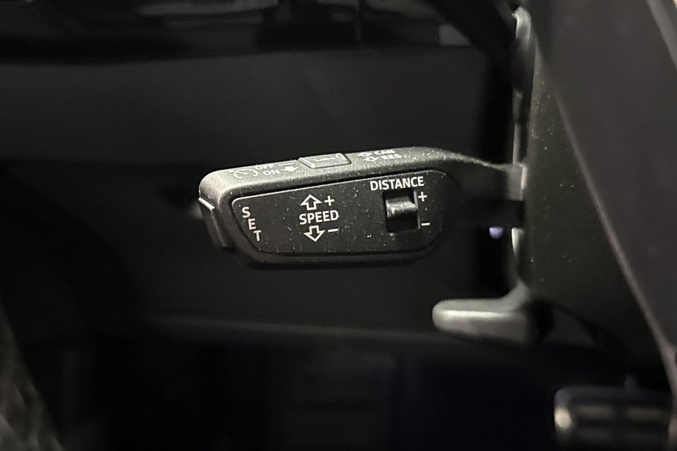 Audi Q8 e-tron 55 S-line quattro 5d