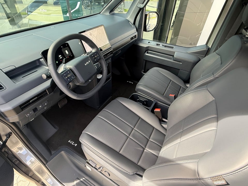 Kia PV5 71 Long Range Upgrade 5d