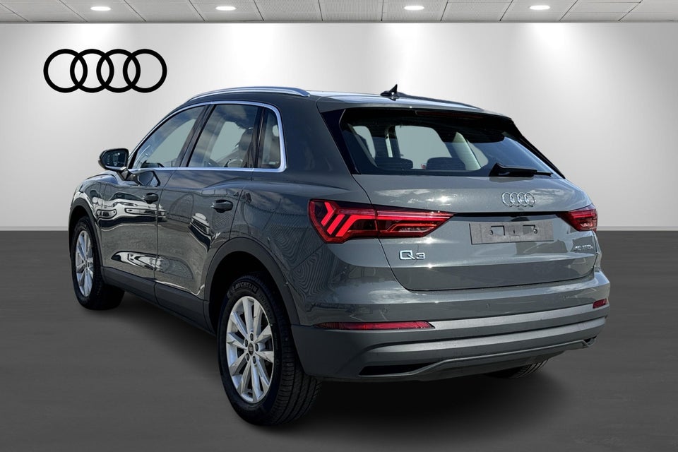 Audi Q3 45 TFSi e Attitude+ S-tr. 5d