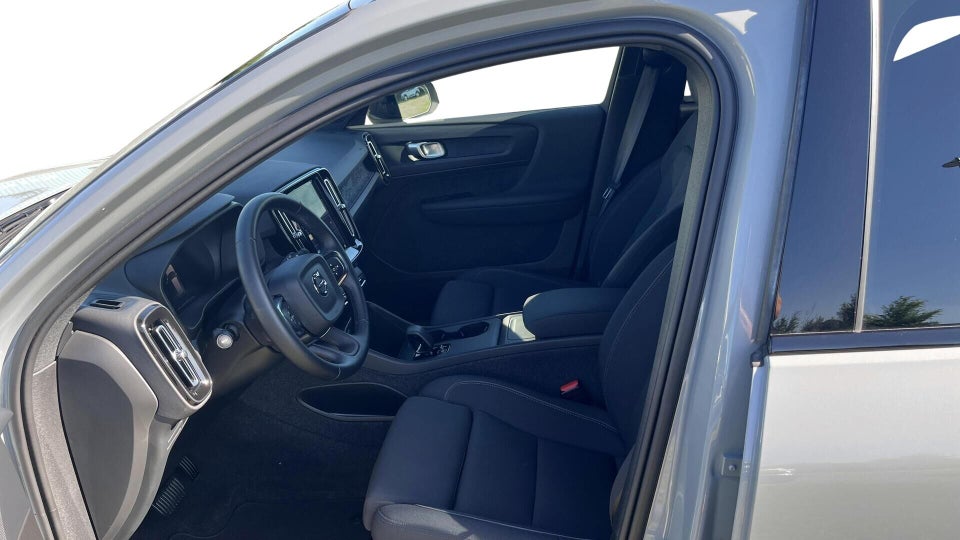 Volvo EX40 Extended Range Plus 5d