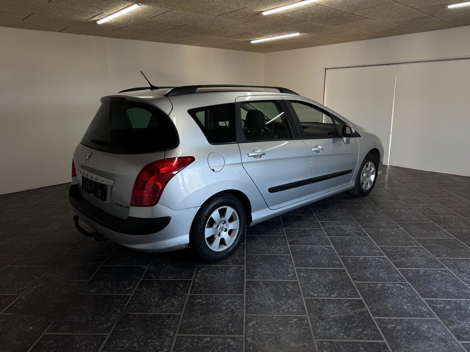 Peugeot 308 1,6 HDi 90 Comfort+ stc. 5d