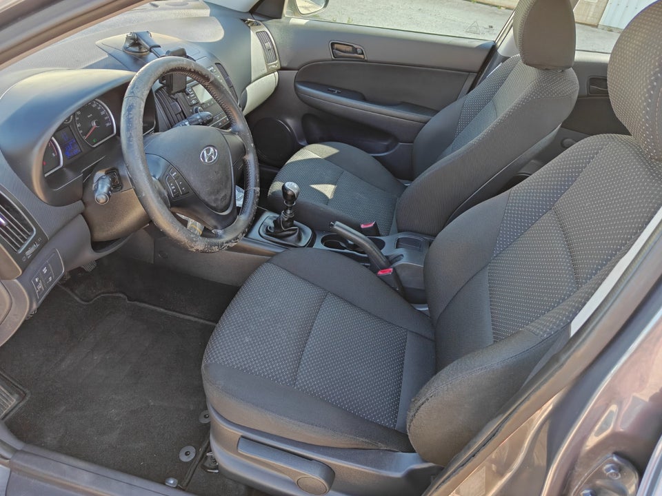 Hyundai i30 1,4 CVVT Comfort 5d