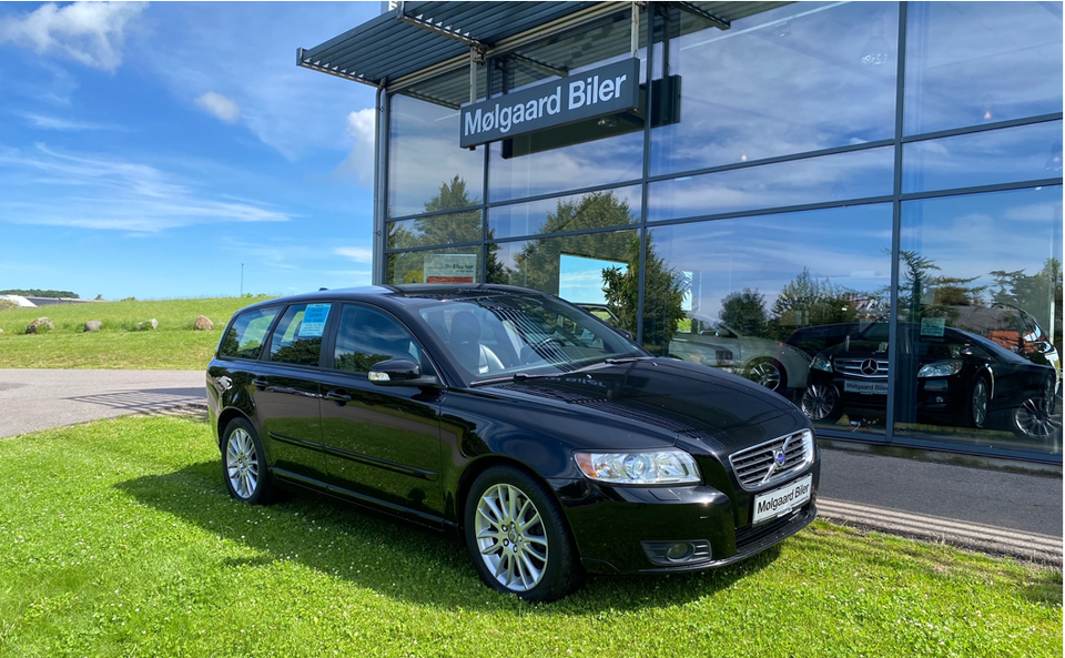 Volvo V50 2,4 D5 Summum aut. 5d