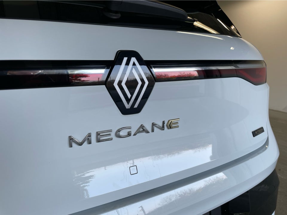 Renault Megane E-Tech 40 Equilibre 5d