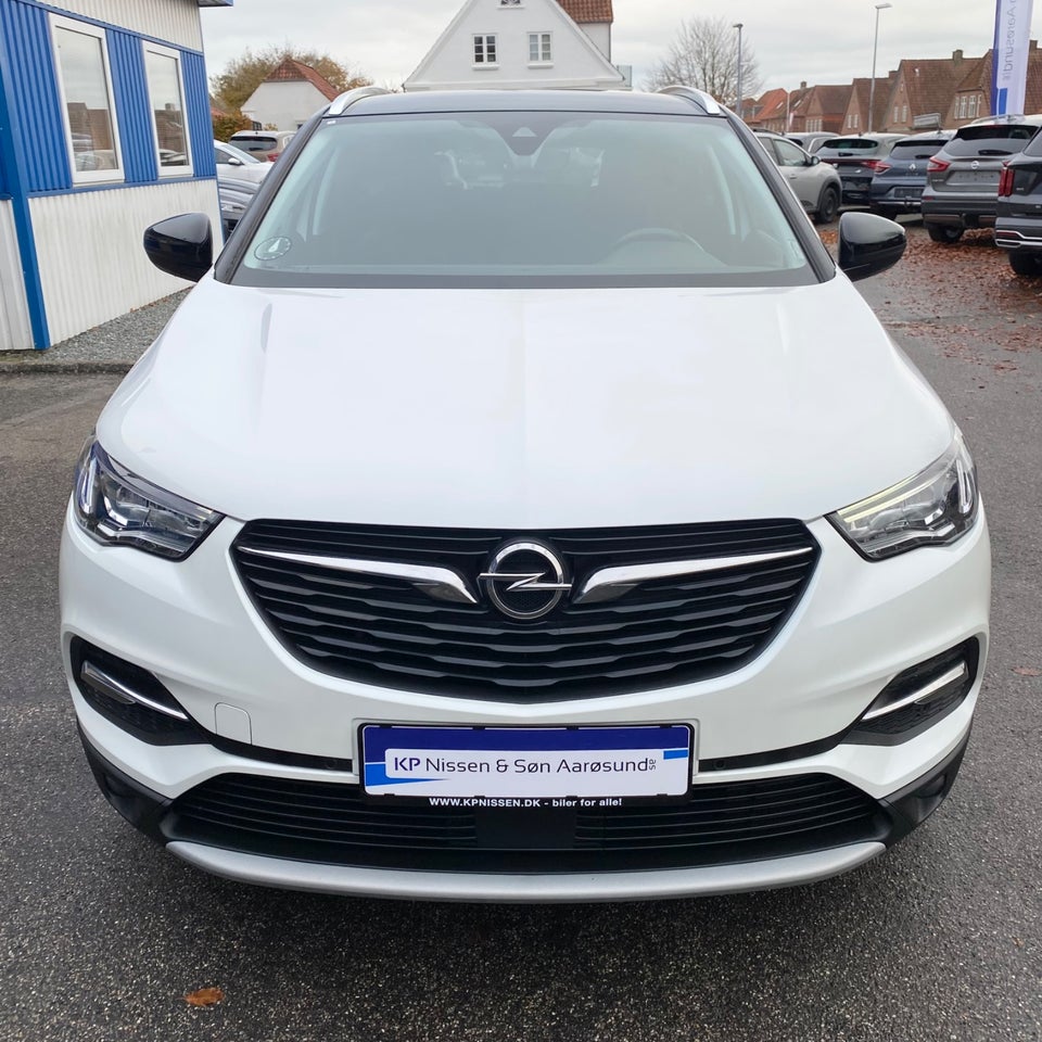 Opel Grandland X 1,6 Hybrid4 Exclusive aut. 5d