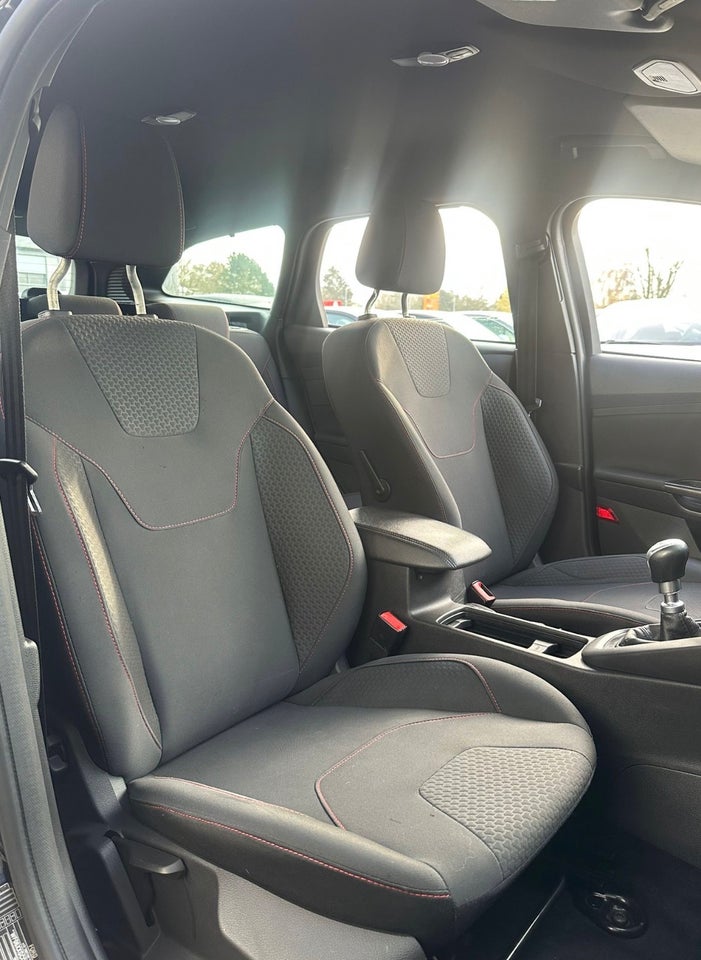 Ford Focus 1,5 EcoBlue ST-Line stc. 5d