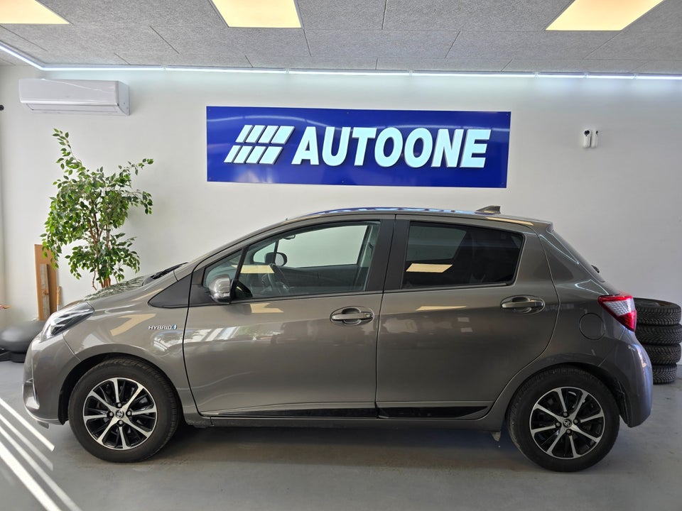 Toyota Yaris 1,5 Hybrid H3 Limited Smart e-CVT 5d