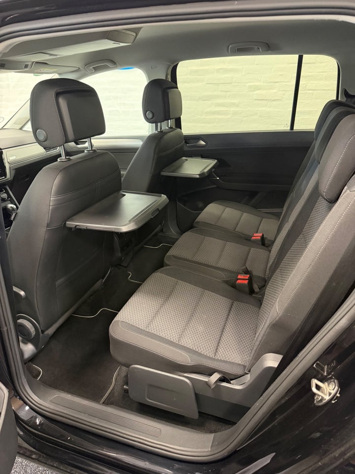 VW Touran 1,6 TDi 115 Comfortline DSG 7prs 5d