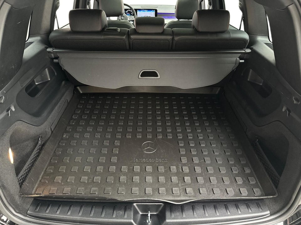 Mercedes EQB250 AMG Line 5d