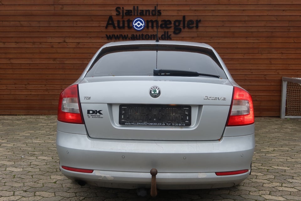 Skoda Octavia 1,6 TDi 105 Elegance 5d