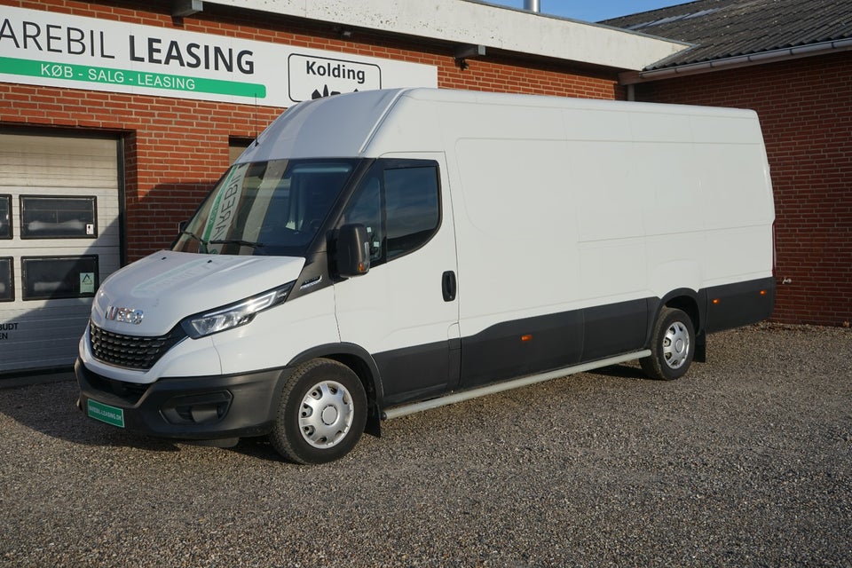 Iveco Daily 2,3 35S16 16m³ Van AG8