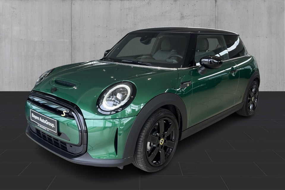 MINI Cooper SE Classic Trim 3d