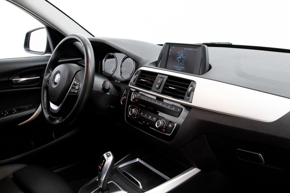 BMW 118d 2,0 Advantage aut. 5d