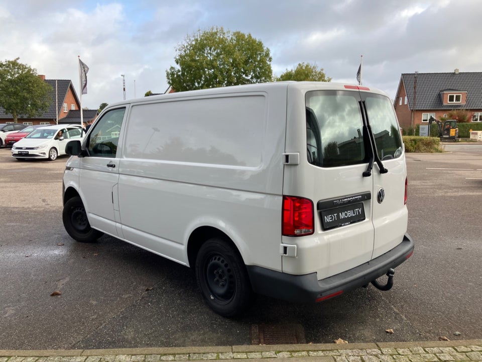 VW Transporter 2,0 TDi 150 Kassevogn DSG kort