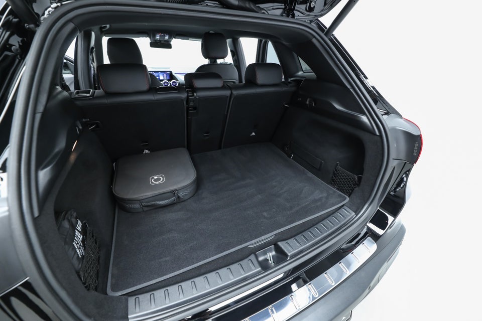 Mercedes EQA250+ AMG Advance Plus 5d