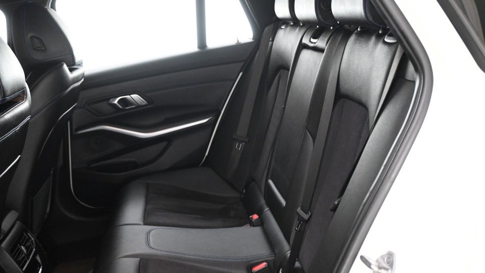 BMW 330e 2,0 M-Sport aut. 4d