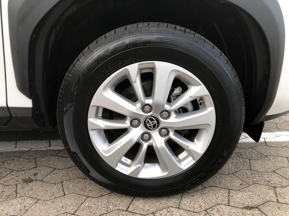 Toyota Yaris Cross 1,5 Hybrid Active Tech e-CVT 5d