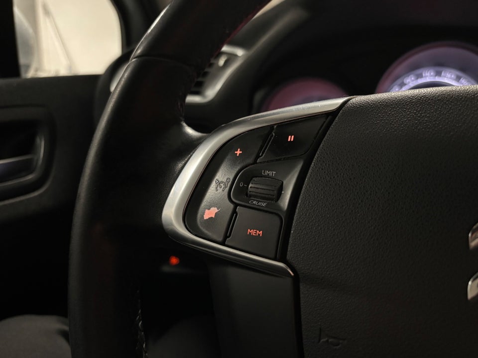 Citroën C4 1,6 BlueHDi 120 Feel 5d