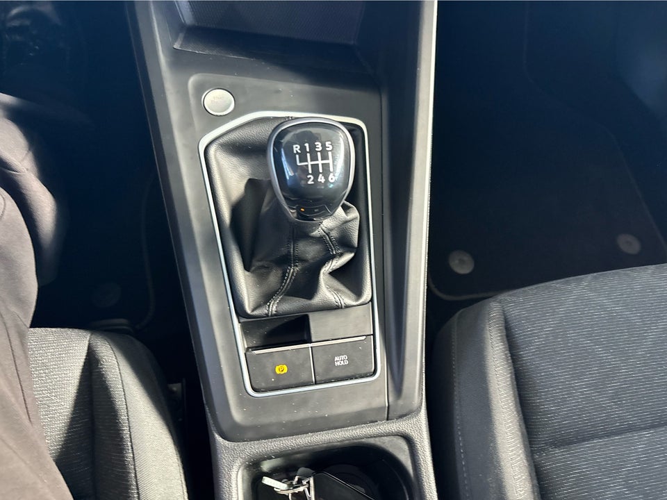 VW Golf VIII 1,5 TSi 130 Life Variant 5d