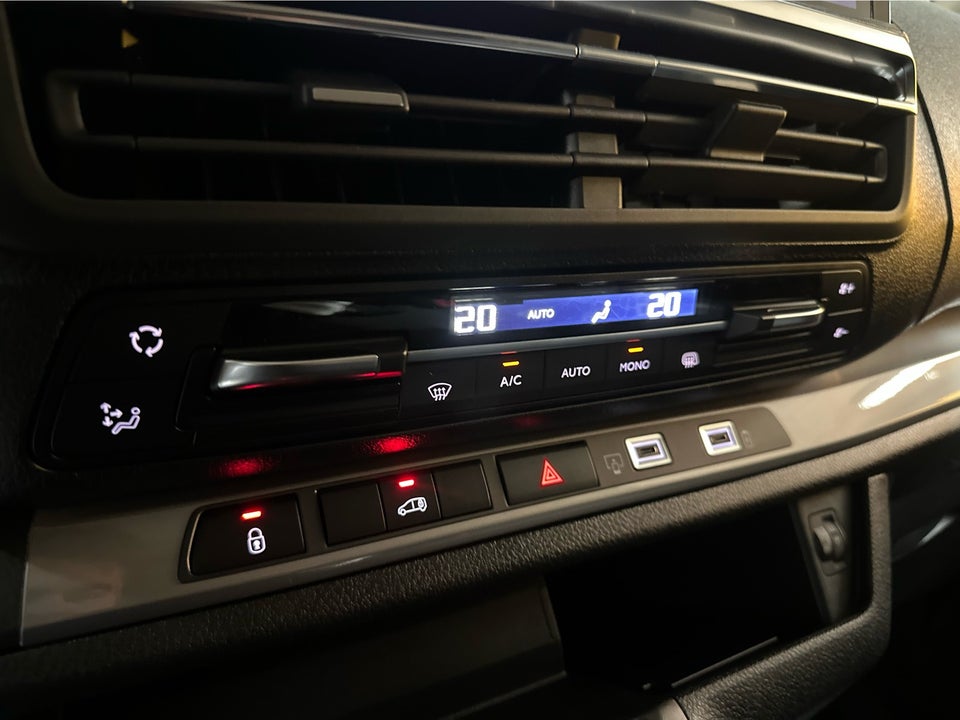 Peugeot e-Expert 75 L2 Premium Van