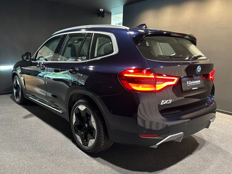 BMW iX3 Charged 5d